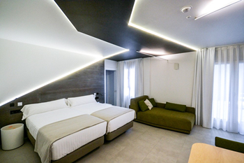 Why is Hotel Automation Important for Modern Hotelier?